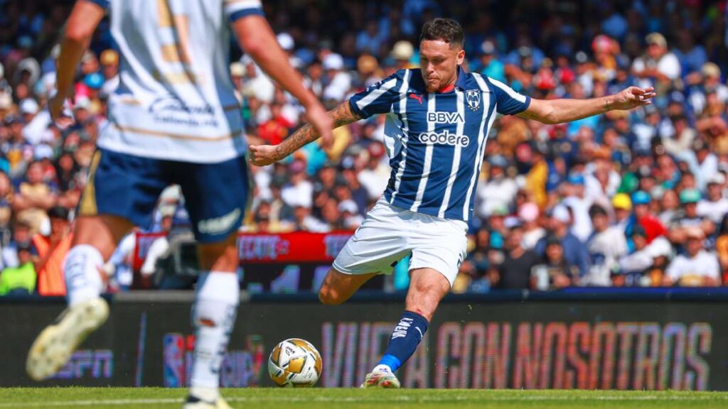 Lucas Ocampos anotó su segundo gol con Monterrey