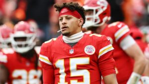 ¿Jugará Patrick Mahomes ante los Texans el sábado? lo último de su lesión