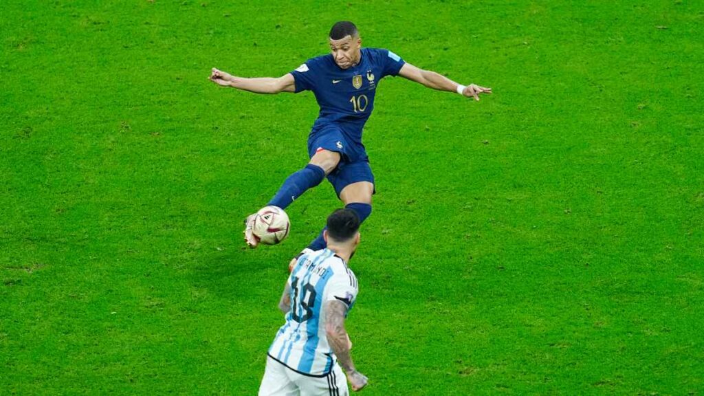 Mbappé en el Estadio Lusail, durante la final entre Francia y Argentina