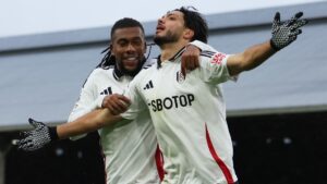 El Fulham consigue un sorprendente empate ante el Arsenal con el gol 52 de Raúl Jiménez en Premier League