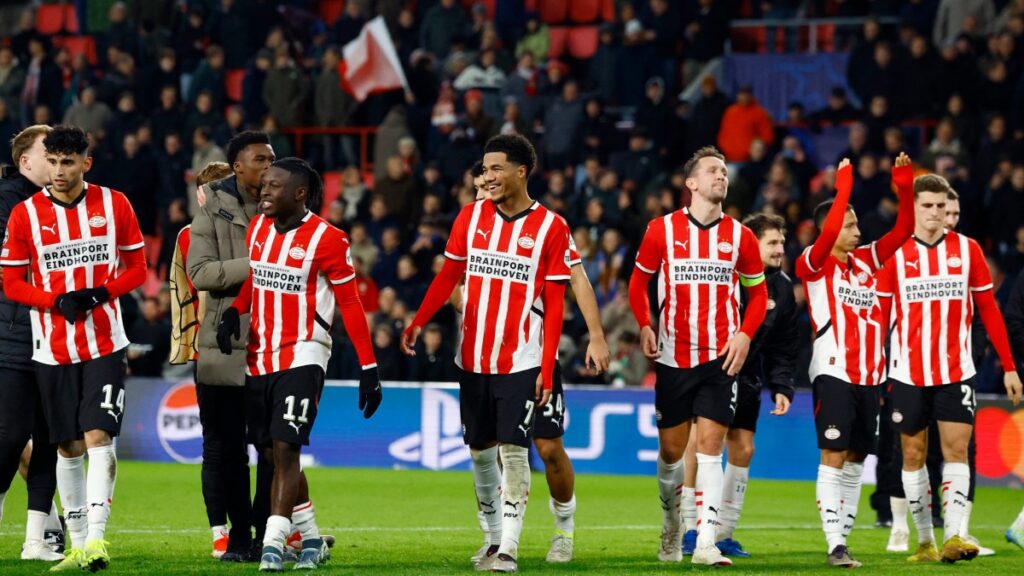 Ricardo Pepi sentencia la goleada del PSV ante el Twente; Hirving Lozano juega 35 minutos