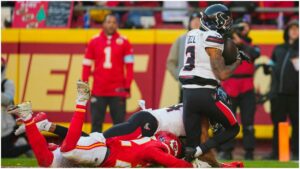 Houston Texans revela el grave diagnóstico de Tank Dell tras su escalofriante lesión