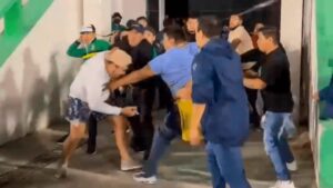 La violencia se hace presente y opaca el partido entre Antigua y Xelajú en el Pensativo