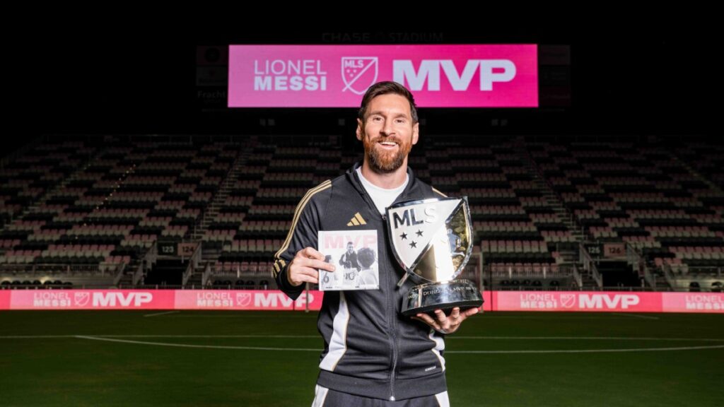 ¡Uno más! Lionel Messi recibe el premio Landon Donovan al MVP de la MLS 2024