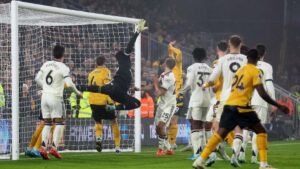 Gol olímpico de Matheus Cunha sentencia la victoria de los Wolves sobre el Manchester United en el Boxing Day