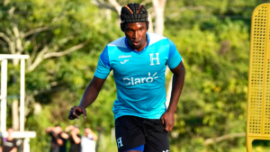 Después de un año sin jugar, Alberth Elis firma con un nuevo club