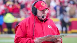 Andy Reid hace historia y se une al selecto club ‘300’ de la NFL