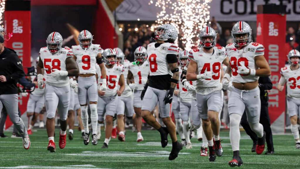 ¿Qué equipo ha sido más veces campeón del fútbol americano NCAA?