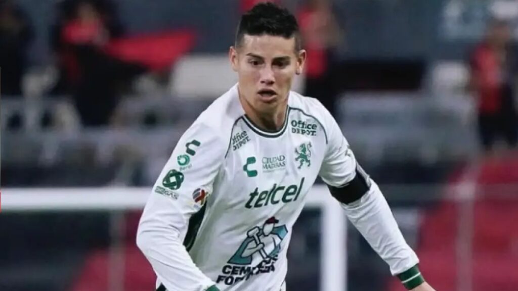 James Rodríguez jugando con León | León oficial.