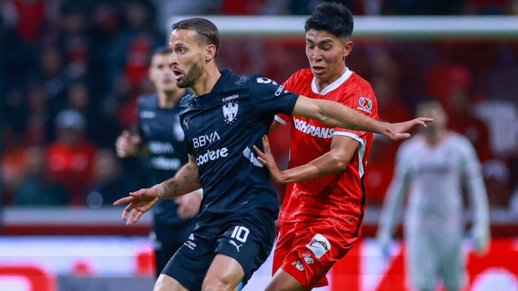 Diablos y Rayados carecen de puntería y se conforman con el empate en su duelo de la jornada 2