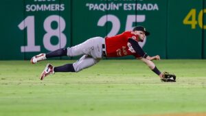 Charros se impone en extra innings y empata la serie a un triunfo por bando ante Tomateros