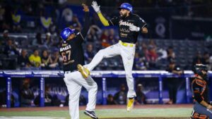 Charros elimina al campeón Naranjeros con paliza, Tomateros está a una victoria de ser su rival en la final 2025