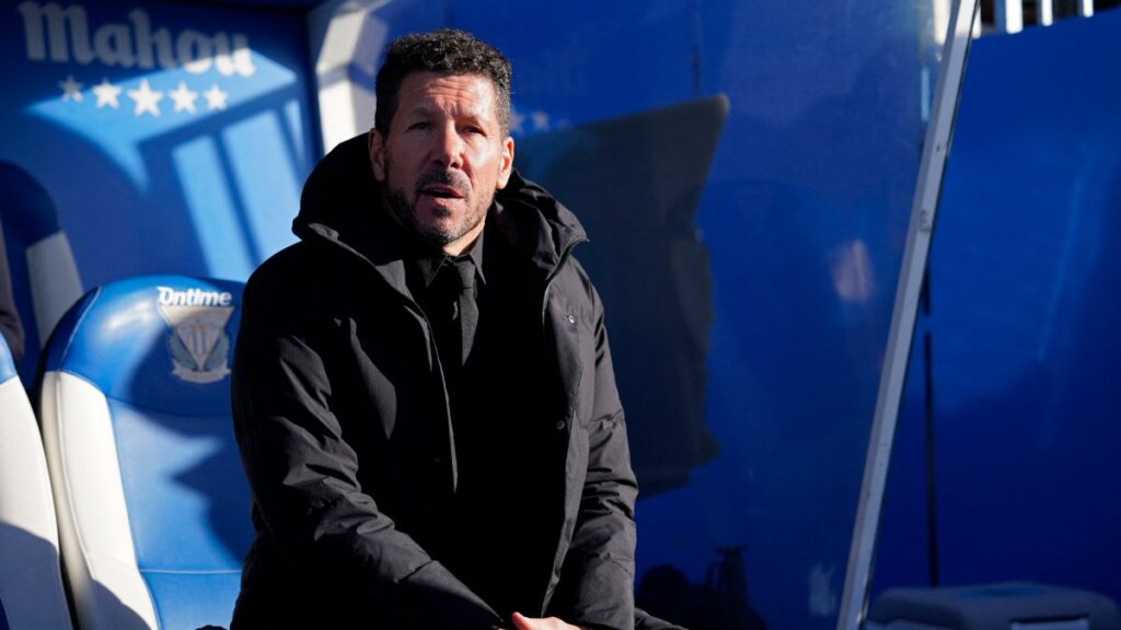 Diego Pablo Simeone sufre en LaLiga | Reuters