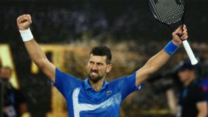 ¡El rey de Australia! Novak Djokovic supera a Carlos Alcaraz y avanza hacia su undécimo campeonato en Melbourne