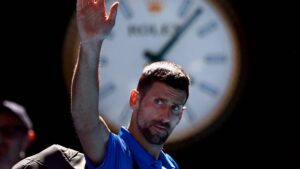 Djokovic tras su retiro del Australian Open: “El dolor iba a más y al terminar el primer set ya no lo soportaba”