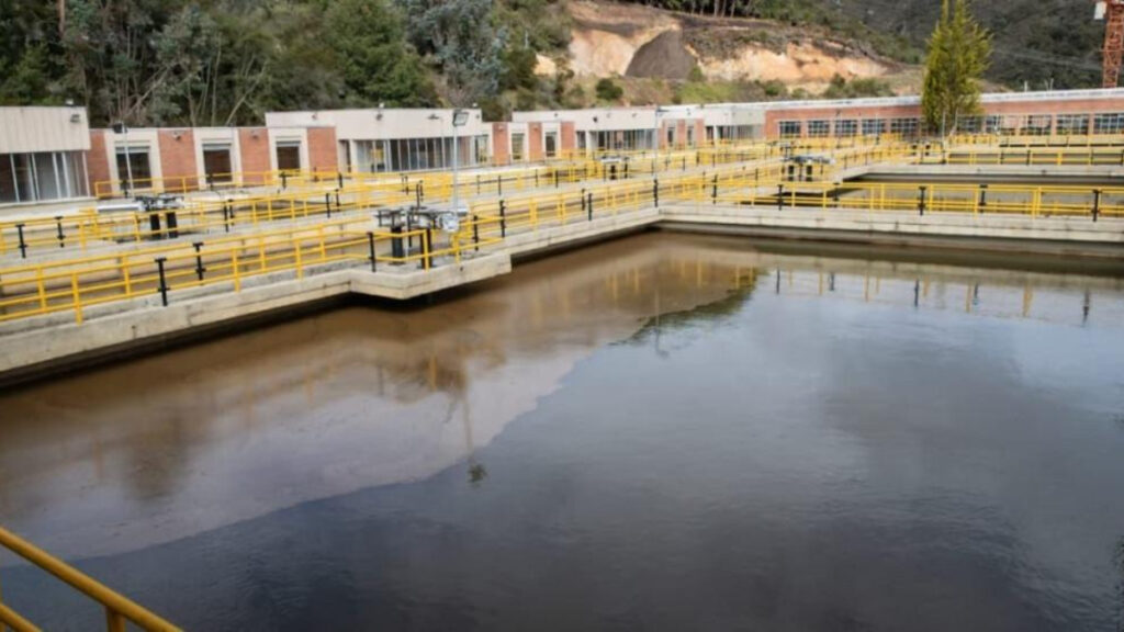 Depósito de agua. - @Bogota.