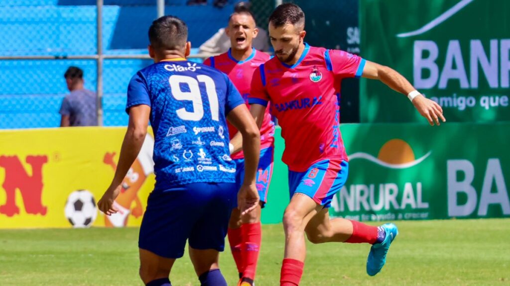 Rodrigo Saravia sufrió un importante corte en su estreno | @Rojos_Municipal