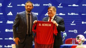 Miguel Herrera es presentado como DT de Costa Rica, selección a la que quiere regresar al protagonismo en el Mundial 2026