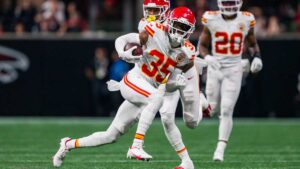 El refuerzo que no esperaban recuperar los Chiefs tras sufrir una fractura y que ha desafiado los pronósticos para buscar el tricampeonato