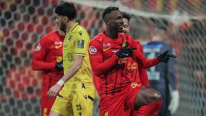 Julián Quiñones se luce en la Copa del Rey de Campeones: ¡gol, doble asistencia y boleto a semifinales!