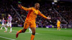 Mbappé y un hat-trick letal le da el triunfo al Madrid sobre el Valladolid