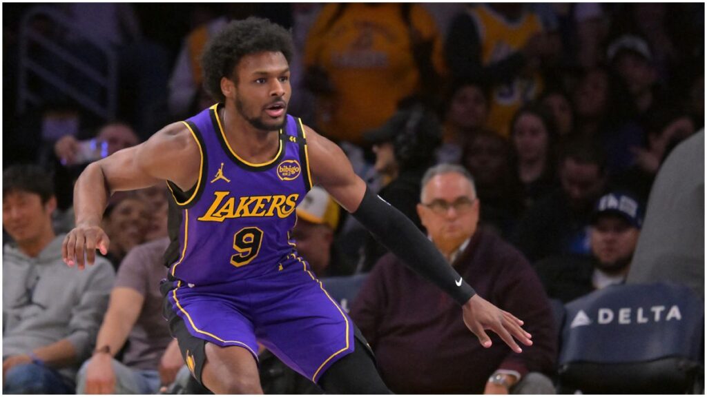 LeBron James defiende a Bronny James | Reuters