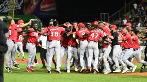 Los Leones del Escogido de la mano de Albert Pujols vencen a los Tigres del Licey para ser campeones e ir a la Serie del Caribe 2025