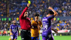 El VAR de Roberto García Orozco; Mazatlán, el gran perjudicado de la jornada 2 por un grave error del arbitraje