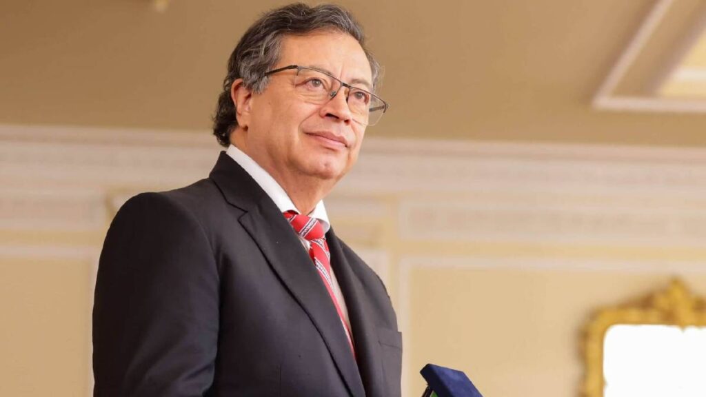 Gustavo Petro y el estado de conmoción colombiano