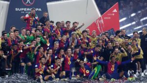 Barcelona vuelve a golear al Real Madrid para conquistar la Supercopa de España