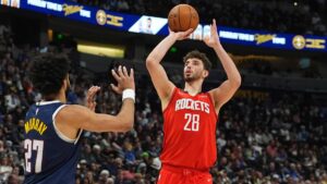 Jalen Green y Alperen Sengun lideran a Rockets en el triunfo sobre unos diezmados Nuggets