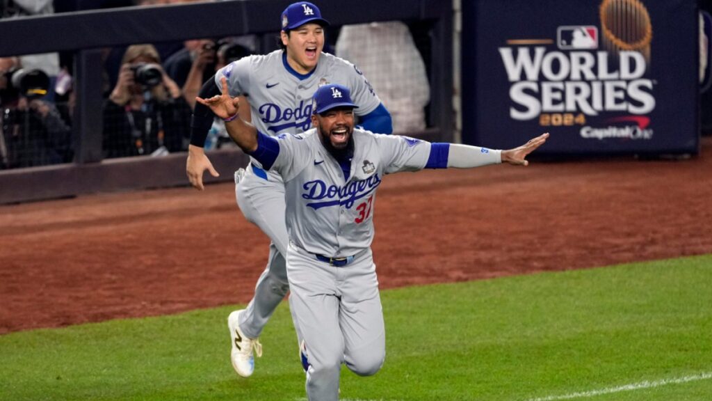 Teóscar Hernández firma por tres años con los Dodgers | AP