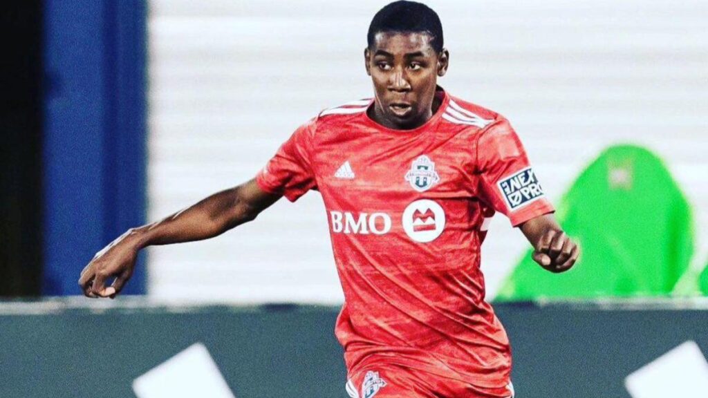 Batiz, durante un partido con Toronto. (Toronto FC)