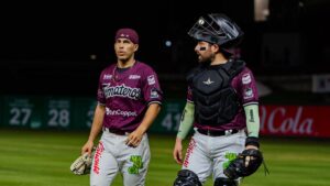 Tomateros del Culiacán toma ventaja de 2-0 ante Venados, el resto de las series de primera ronda van empatadas