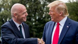 Gianni Infantino se reúne con Donald Trump antes de su toma de protesta