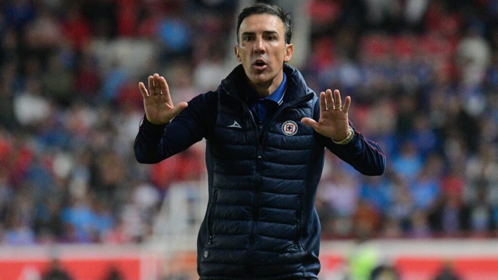 Vicente Sánchez en partido de Cruz Azul