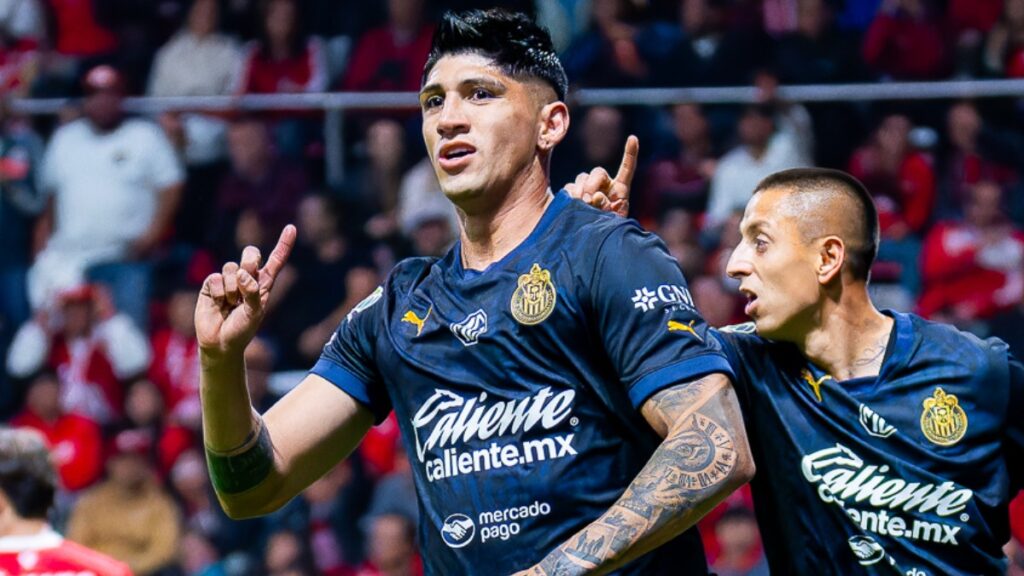 Chivas se queja del arbitraje ante Toluca | Imago7