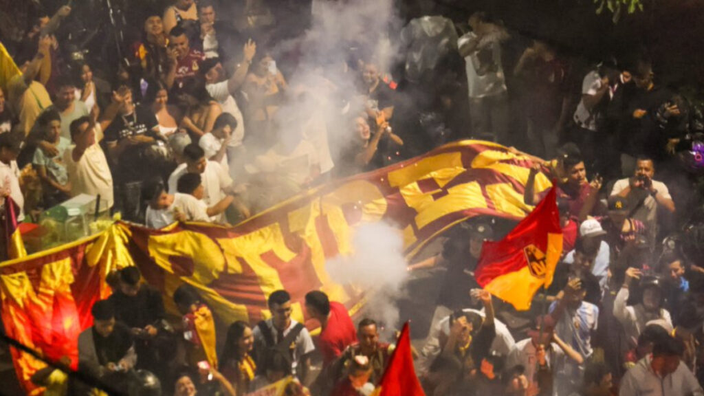 Hinchas de Deportes Tolima. - @cdtolima.