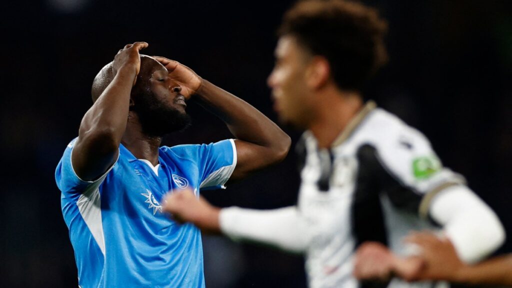Napoli empató 1-1 con el Udinese para darle una gran oportunidad al Inter de Milán de pelearle el título de la Serie A