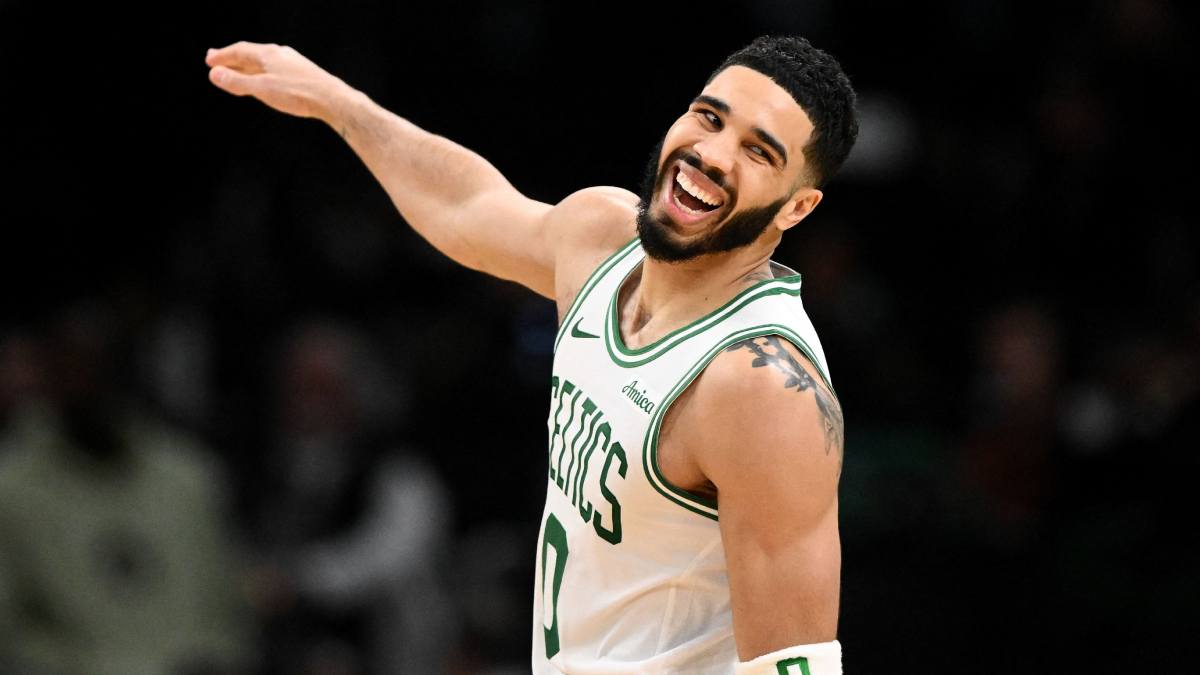 Jayson Tatum y Kristaps Porzingis lideraron la victoria de los Celtics ante  los Spurs - ClaroSports