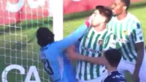 ¡Tremendo error de Memo Ochoa le cuesta el triunfo al AVS!