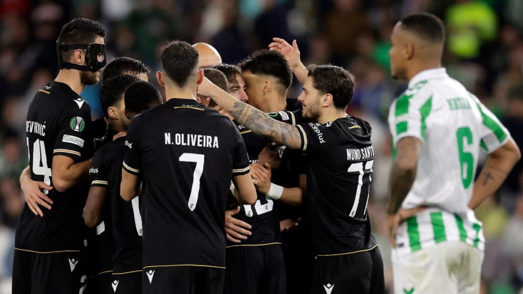 Vitória Guimarães logró empatar en el estadio del Betis | Reuters