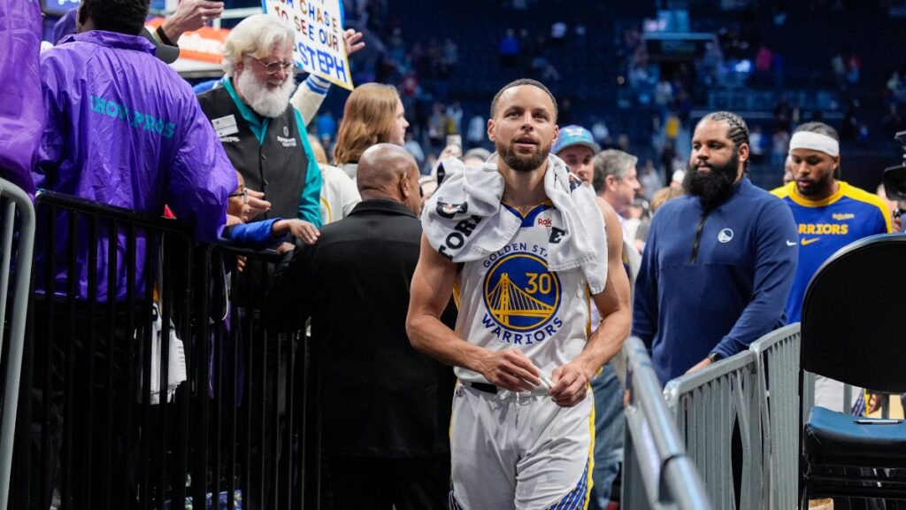 Warriors se impone a los Hornets | Reuters