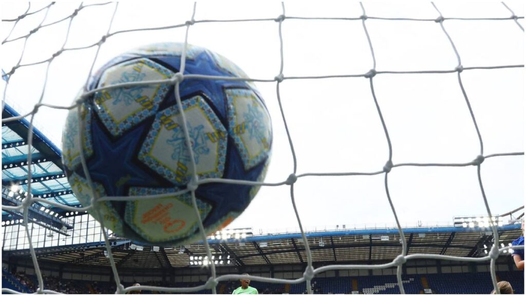 Así luce el balón de la Champions League femenil | Reuters