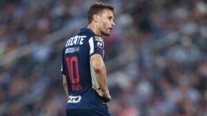 Sergio Canales, de ser héroe en Monterrey a su polémica ausencia ¿saldrá del equipo para el Apertura 2025?