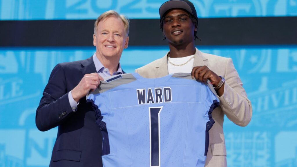 Cam Ward llega a los Tennessee Titans | AP