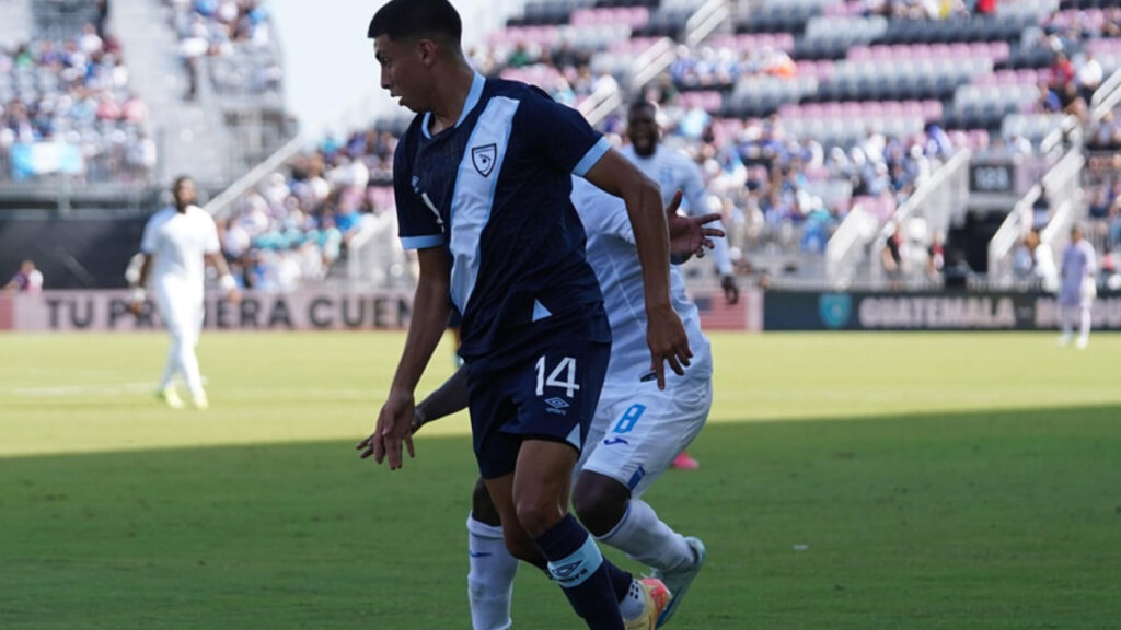 Aguilar.