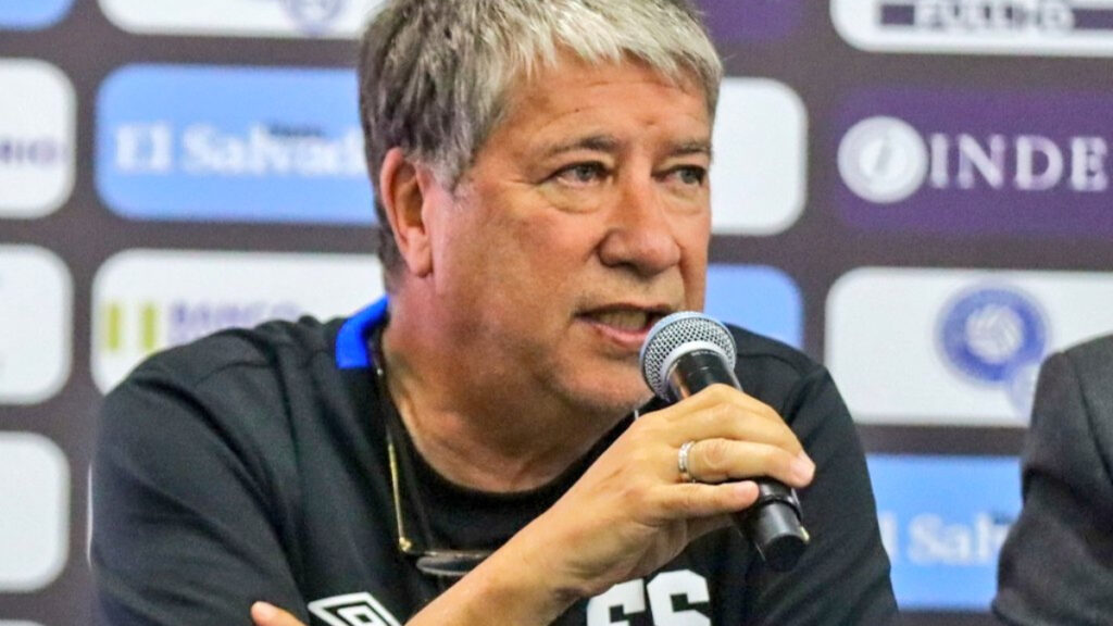 Bolillo Gómez.