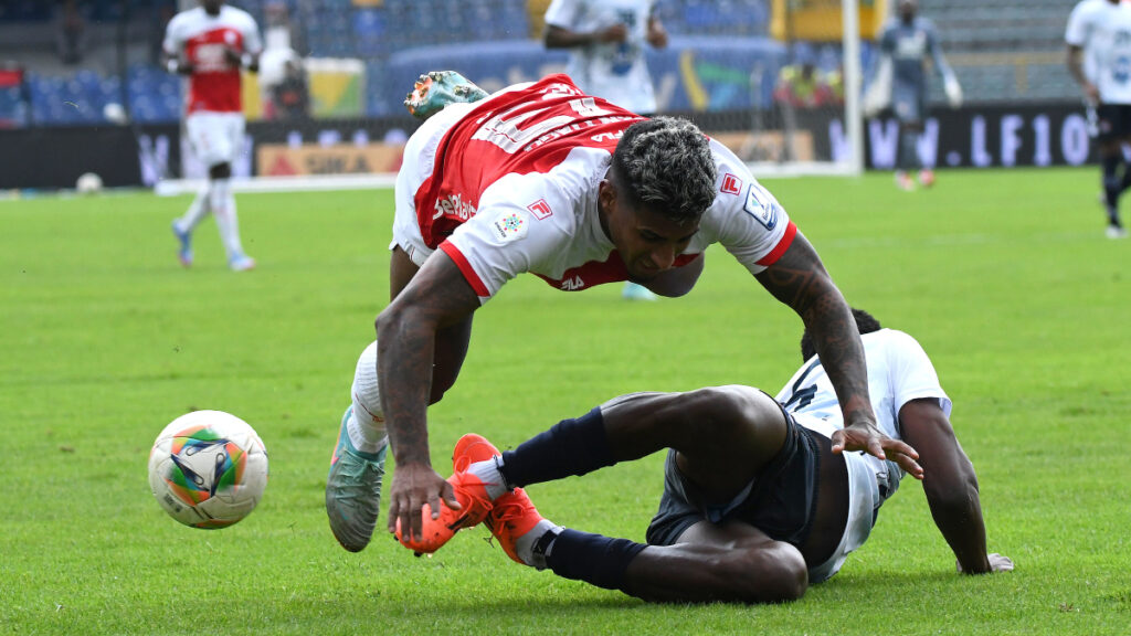 Santa Fe vs Boyacá Chicó | VizzorImage.