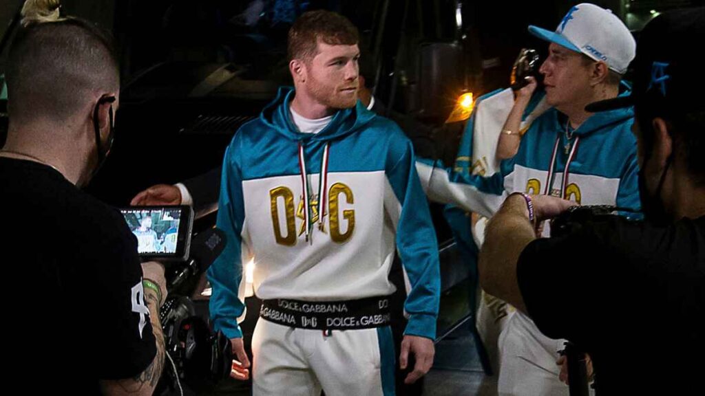Canelo Álvarez se prepara para pelear a las 6 am